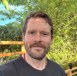 Stephen Tracy